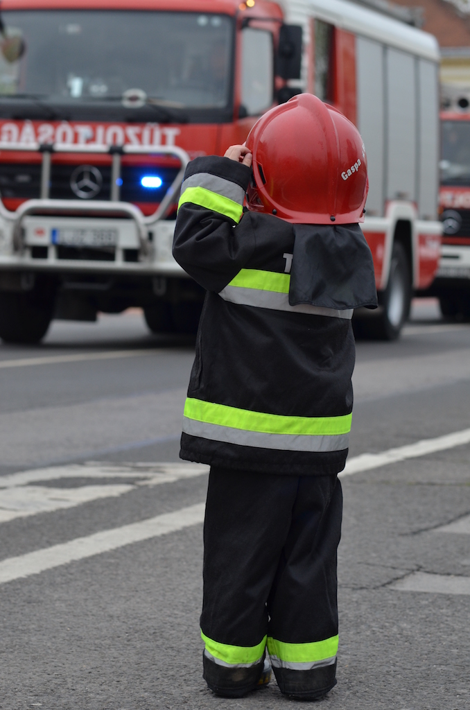 A fővárosi Rendőr és Tűzoltó napon ad térzenét a Katasztrófavédelem Központi Zenekara.