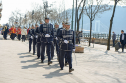 Flashmob a közös rendőr és tűzoltónap alkalmából.