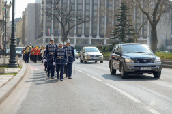 Flashmob a közös rendőr és tűzoltónap alkalmából.